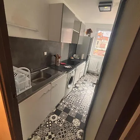 La Petite Recreation, Place De Parking Inclus 아파트